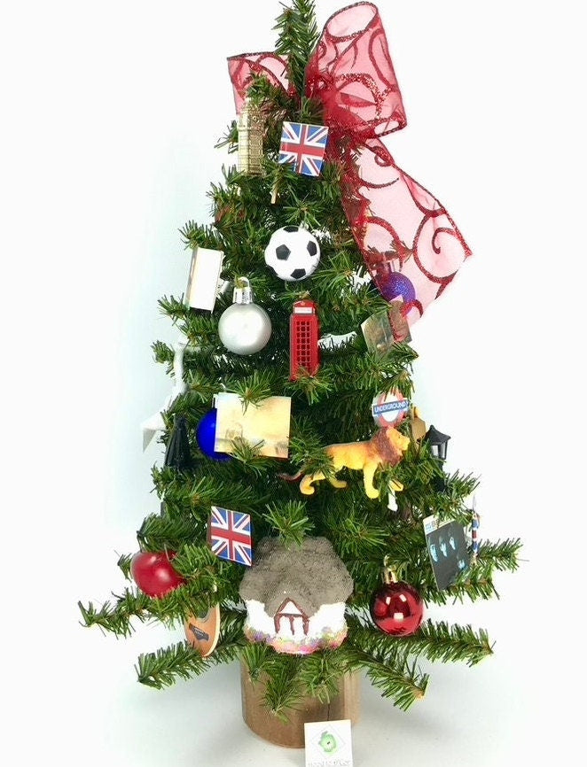 England / English Themed 18" Christmas Tree