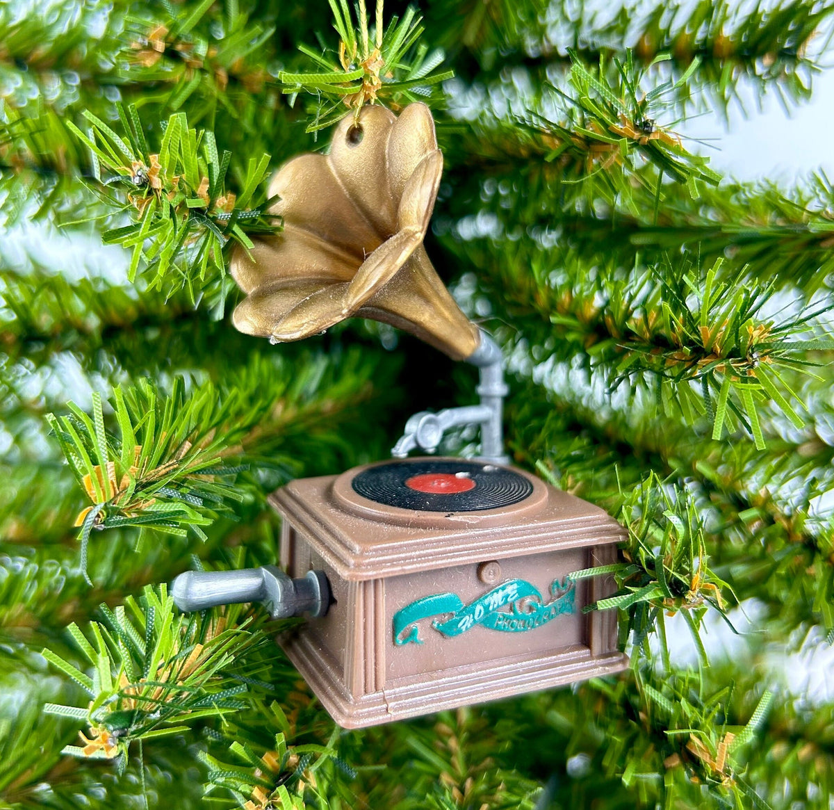 Victrola Nostalgic Ornament