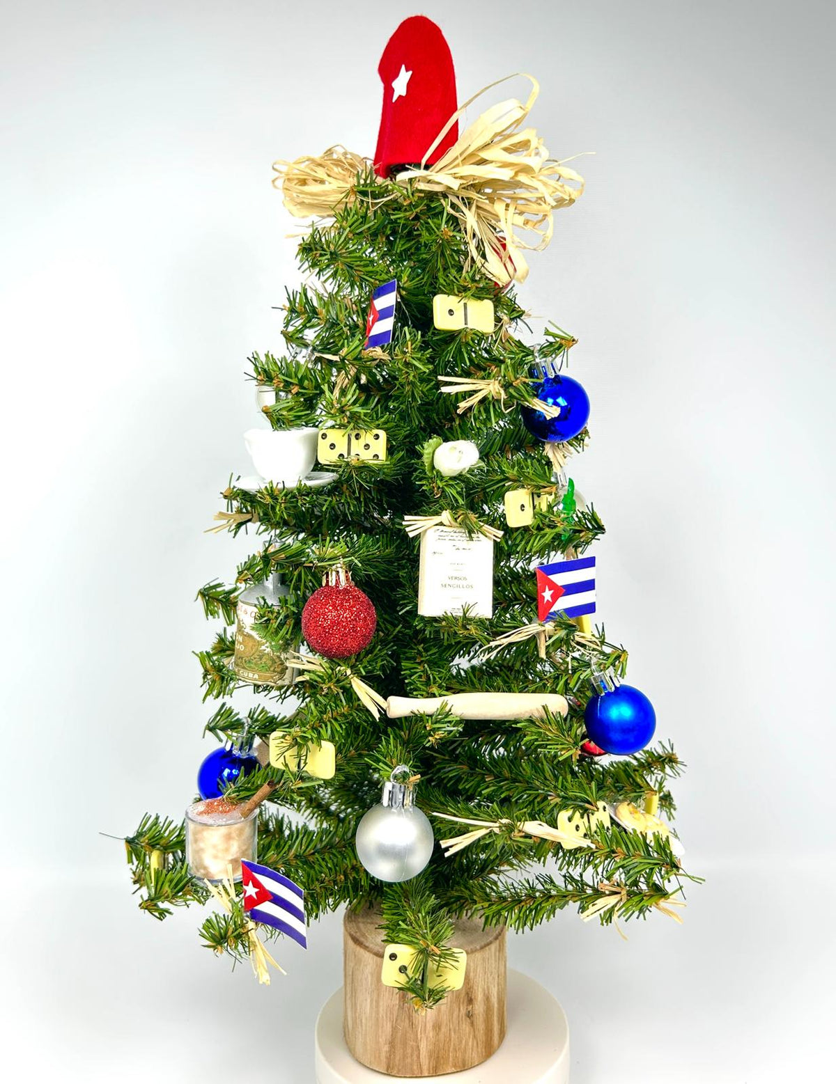 Cafecito & Dominoes Themed 18" Christmas Tree