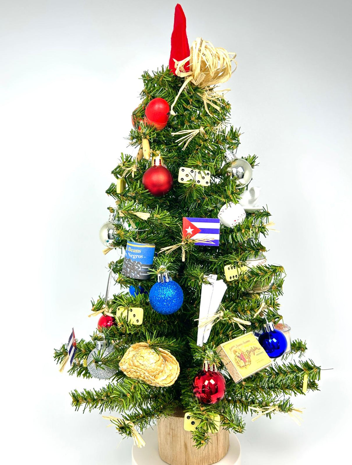 Cafecito & Dominoes Themed 18" Christmas Tree