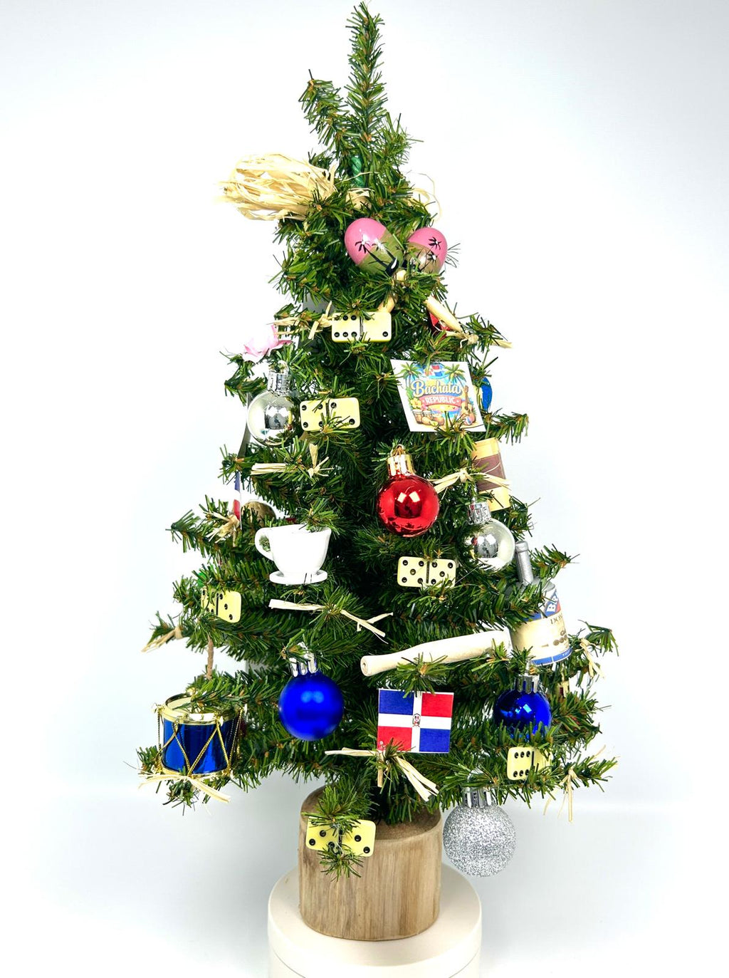 Dominican Republic / Republica Dominicana Themed 18" Christmas Tree