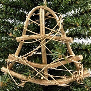 Rustic Natural Rattan and Vine Christmas 5" Bell Ornament in Gold Tone