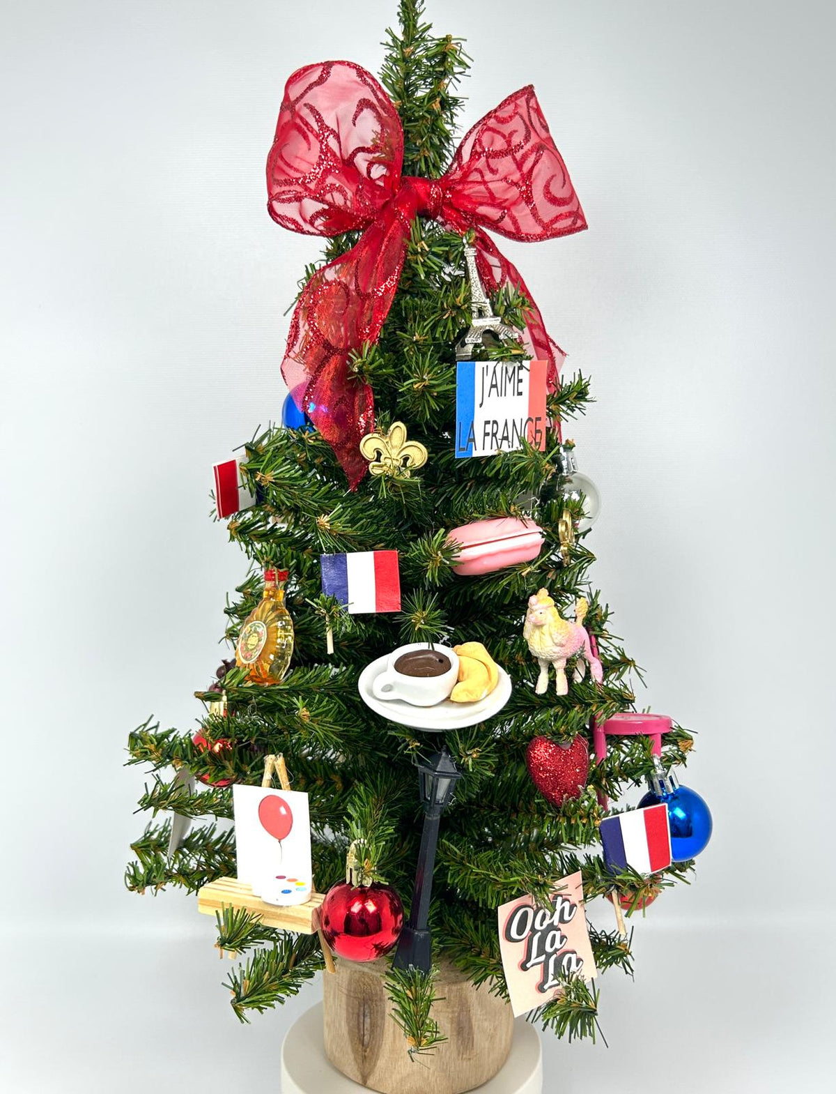France / French Themed 18" Christmas Tree