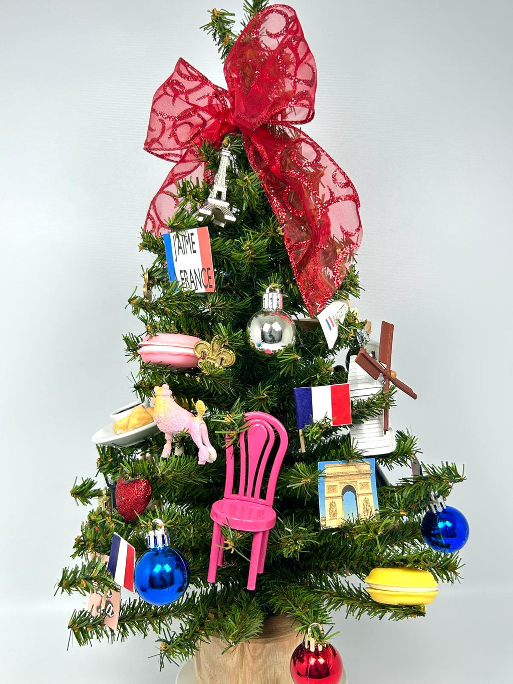 France / French Themed 18" Christmas Tree