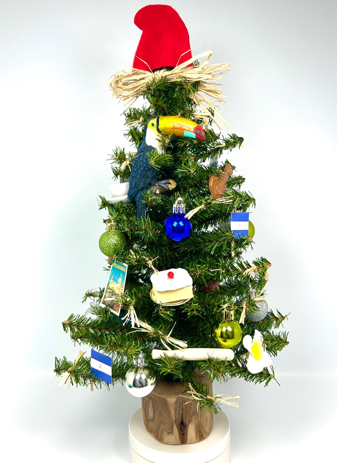 Nicaragua Themed 18" Christmas Tree