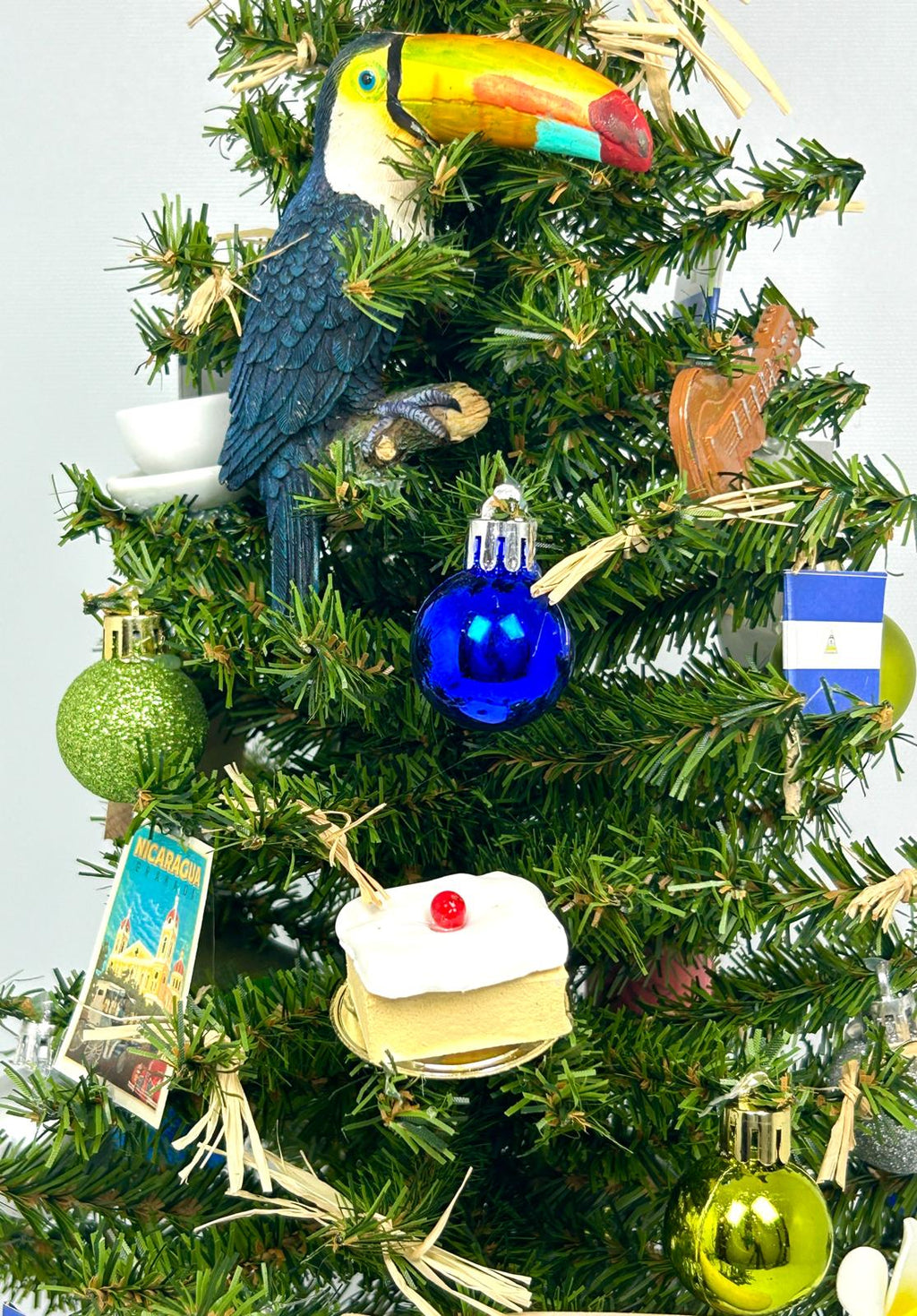 Nicaragua Themed 18" Christmas Tree