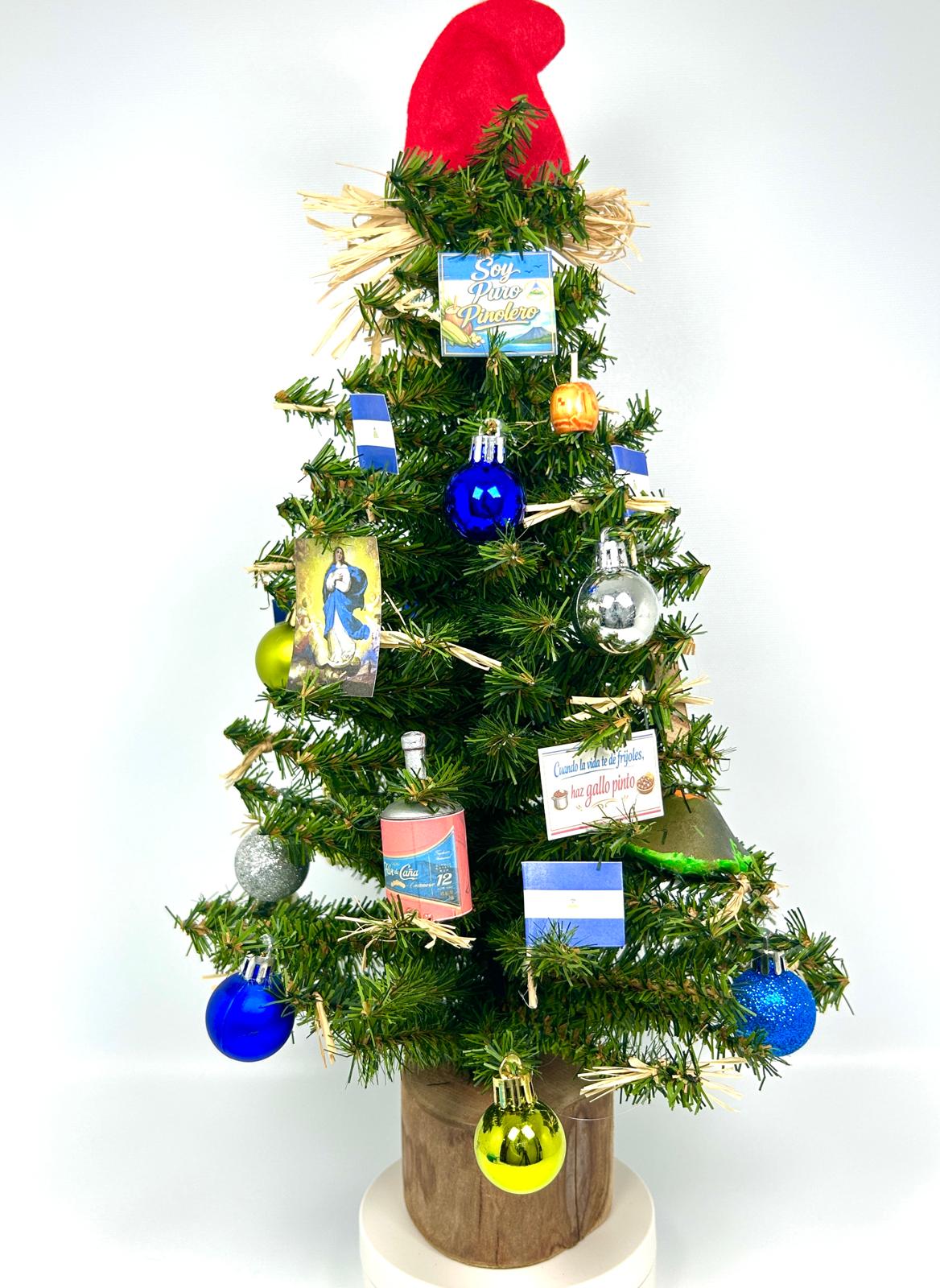 Nicaragua Themed 18" Christmas Tree