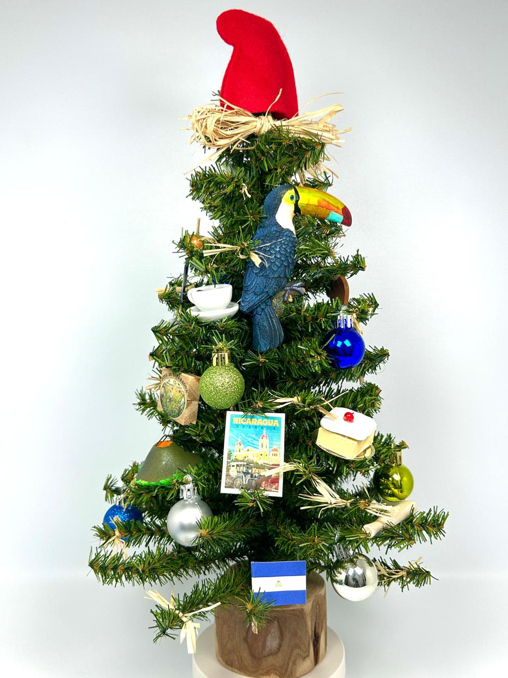 Nicaragua Themed 18" Christmas Tree