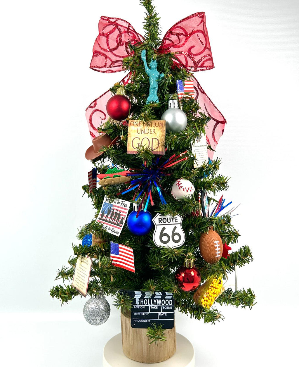 USA / United States / American Themed 18" Christmas Tree